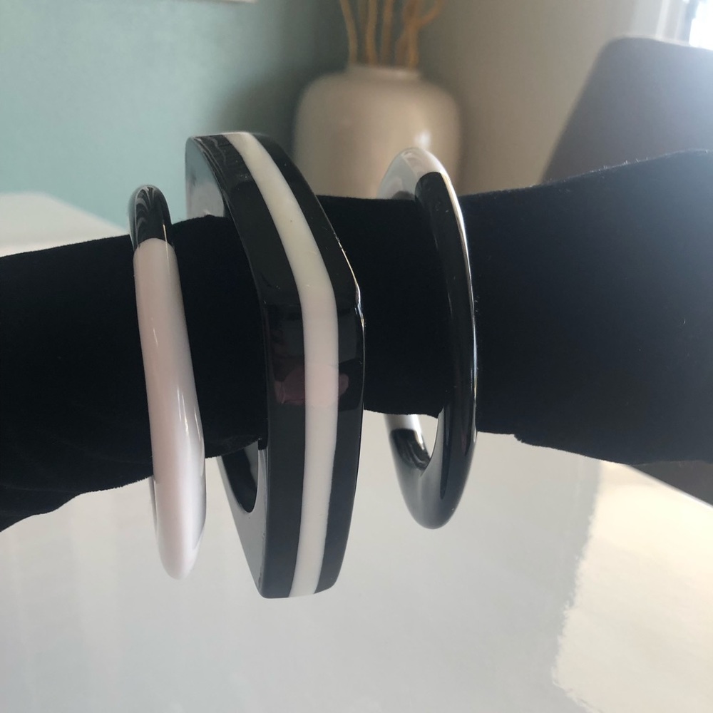 3 Bracelets